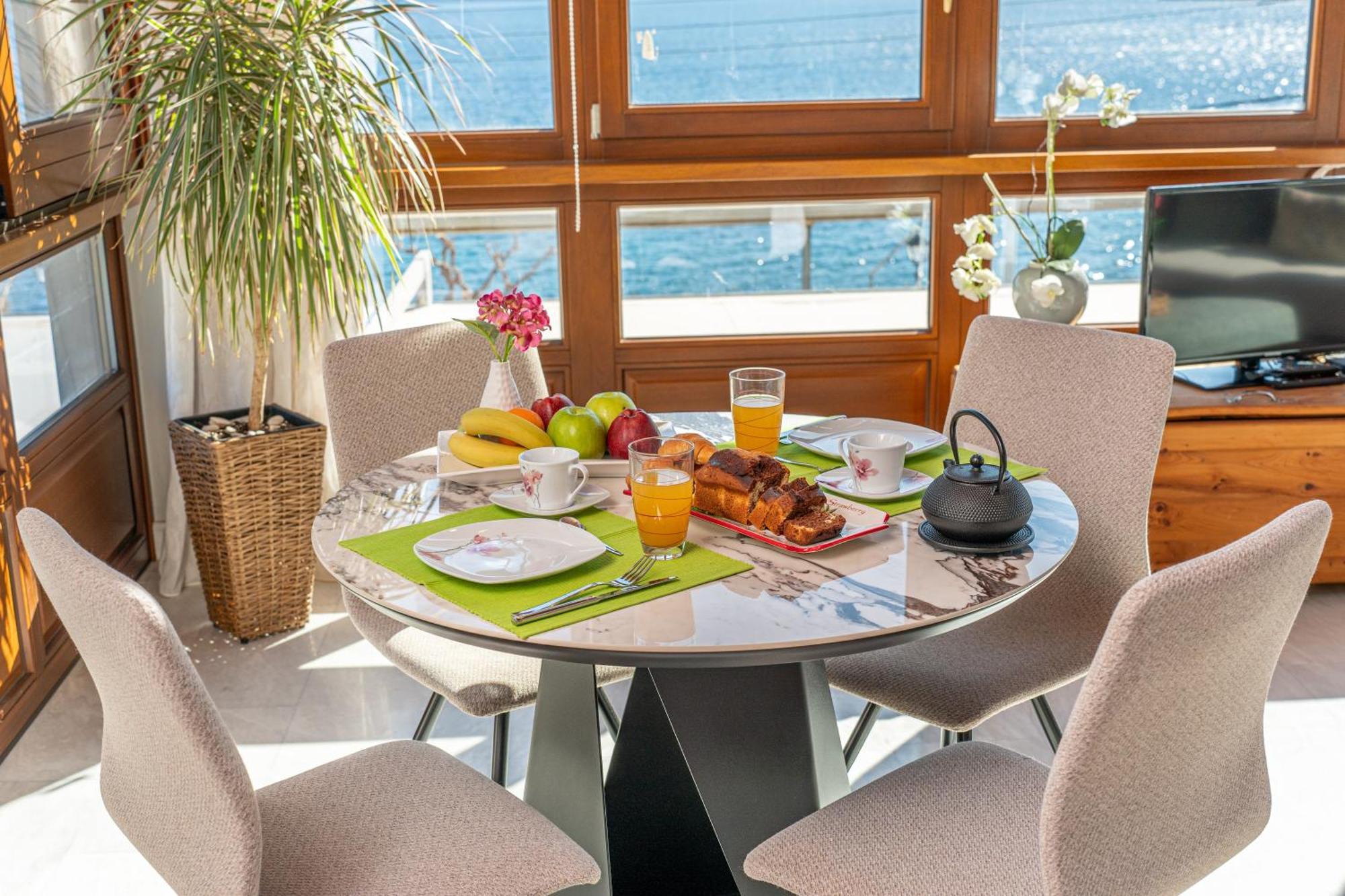 Sea Rock Apartment Agia Efimia Exteriér fotografie