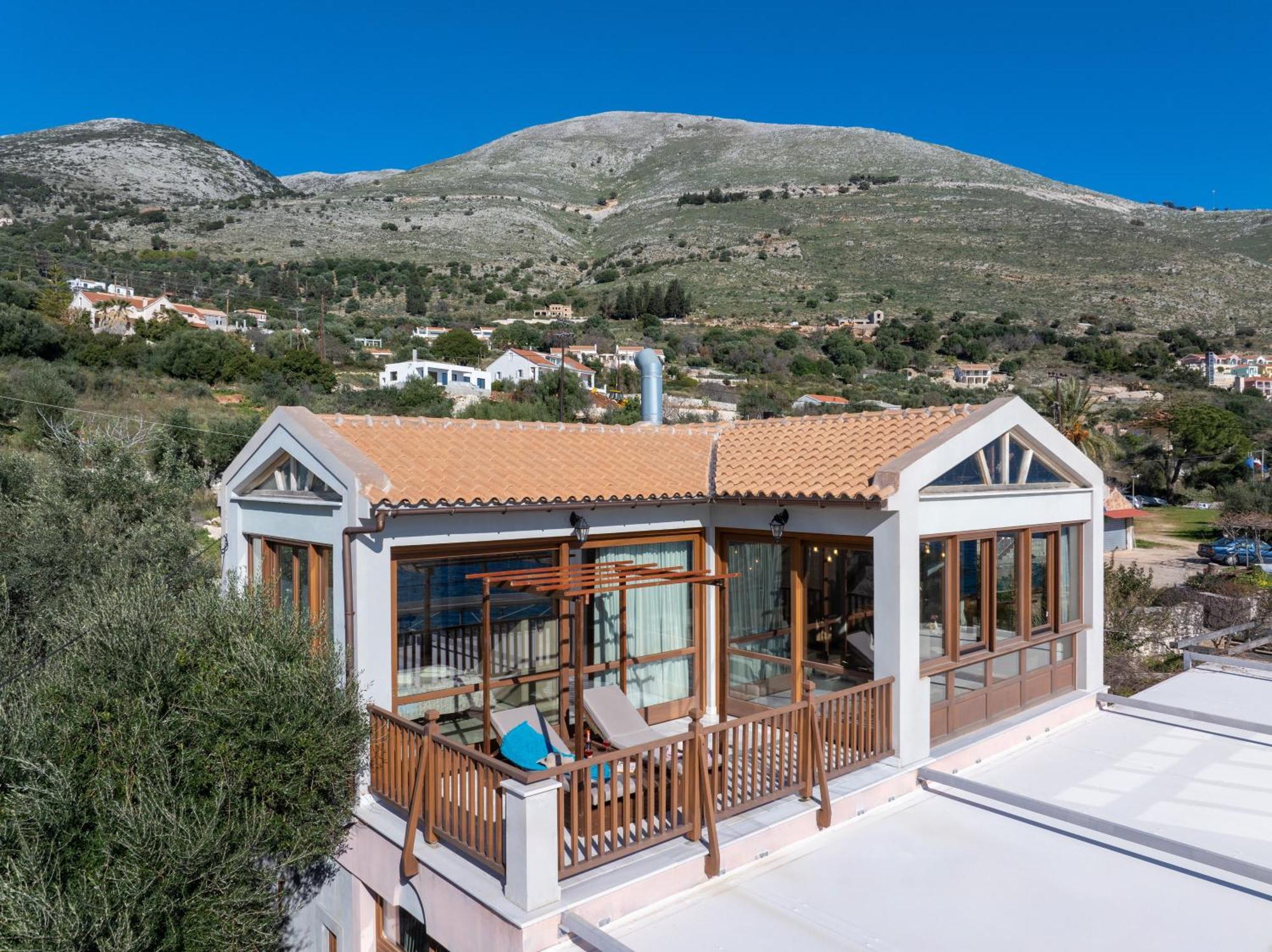 Sea Rock Apartment Agia Efimia Exteriér fotografie