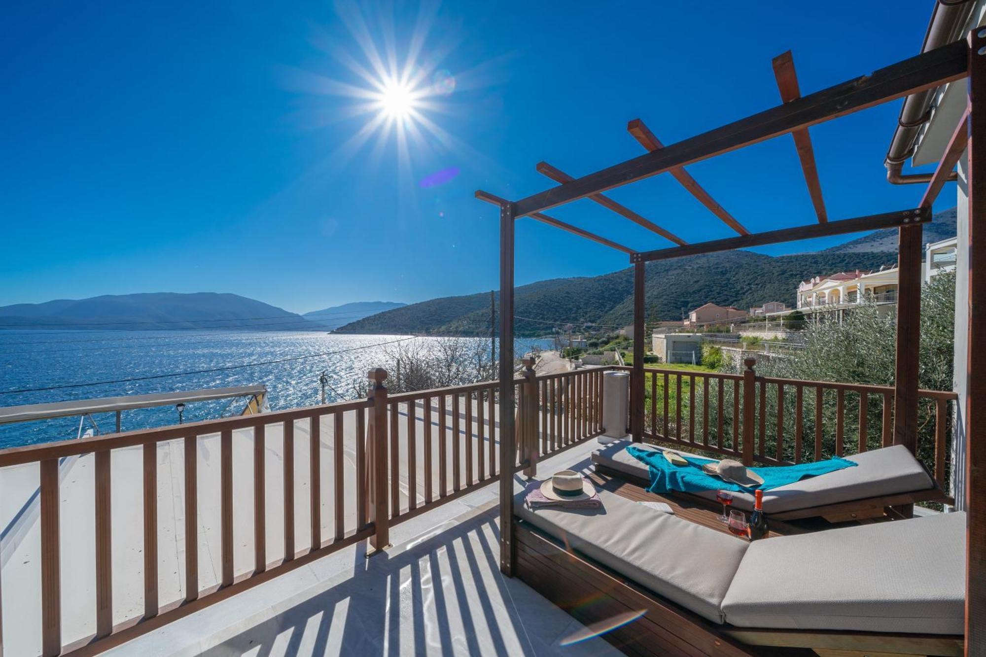 Sea Rock Apartment Agia Efimia Exteriér fotografie