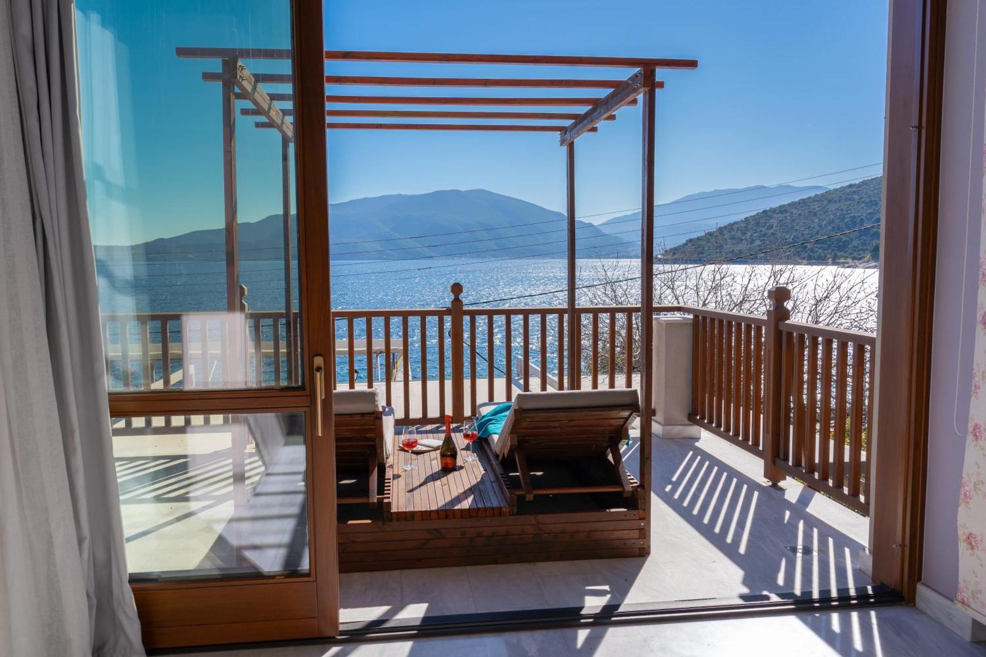 Sea Rock Apartment Agia Efimia Exteriér fotografie