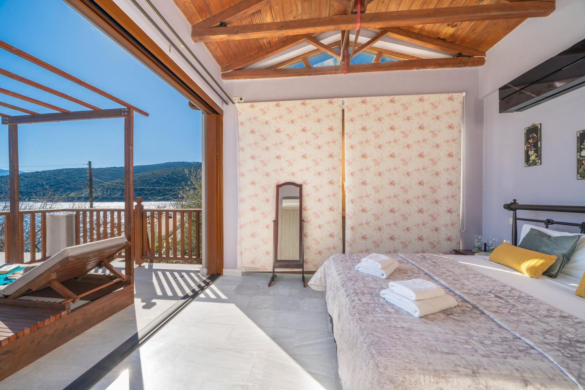 Sea Rock Apartment Agia Efimia Exteriér fotografie